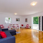 Grand Apartment